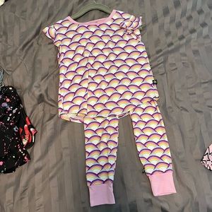 NWT Pixielane simply soft lounge set/pajamas. Short sleeve long pant. Size 2/3